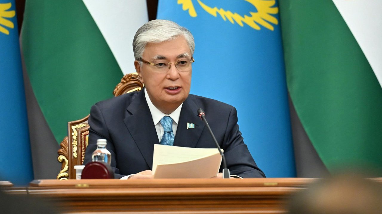 Tokayev Antiterror və Xarici Kəşfiyyat Xidmətlərinin rəhbərlərini vəzifələrindən azad edib