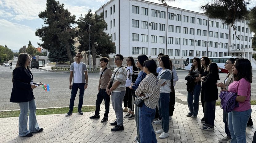 Qarabağ Universiteti tələbələrini qarşıladı