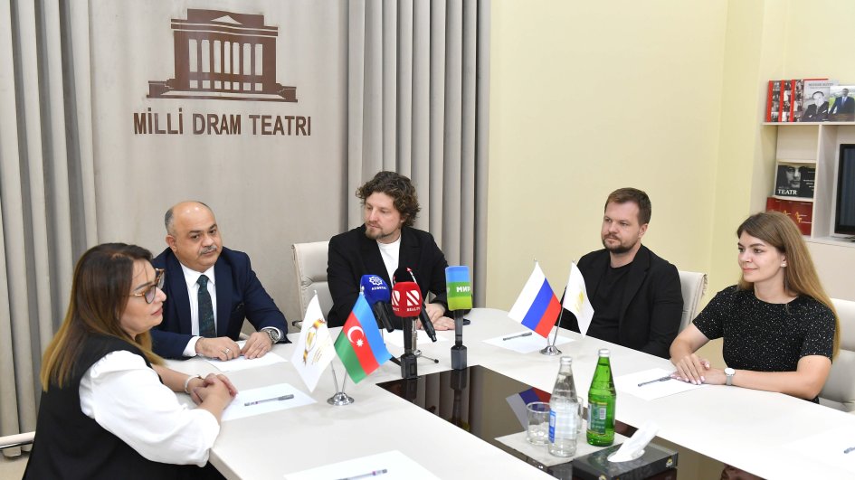 Bakıda Aleksandrinski Teatrının “Böyük qastrolları”na start verilib