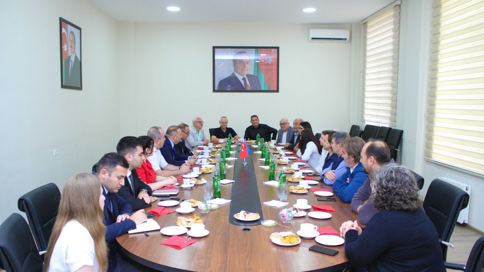 ELM və TƏHSİL- 

Rektor: ADAU-EGE beynəlxalq ikili diplom proqramı ölkəmizdə bu sahədə aparılan ən uğurlu layihələrdən biridir