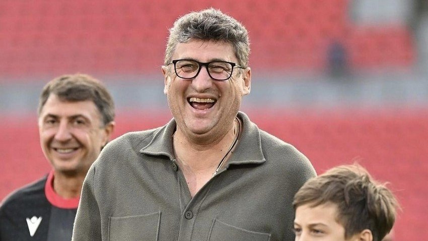 İDMAN-    


"Qəbələ"nin baş məşqçisi: "Milan"ın əfsanələrinə qarşı oynamaq böyük zövq idi