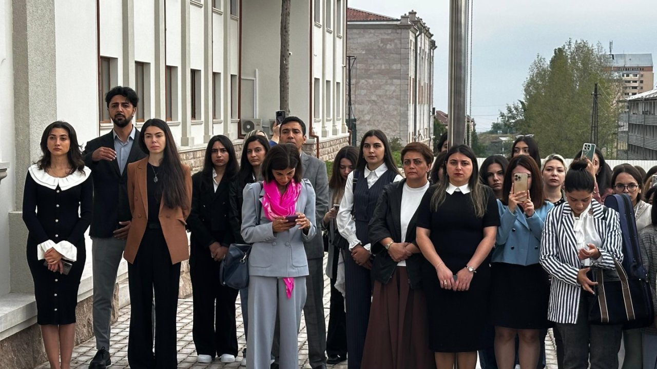 Qarabağ Universitetində ilk dərs günündən  -Fotolar