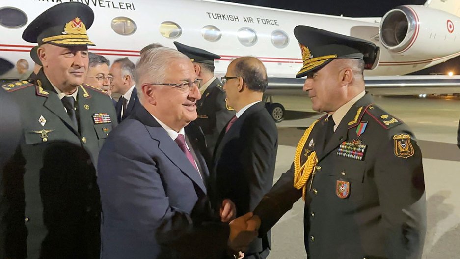 Türkiyənin hərbi rəhbərliyi Bakıya gəlib