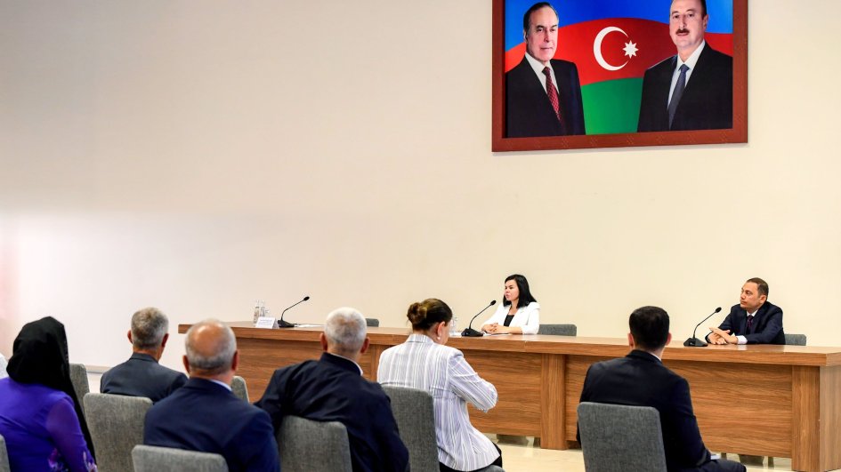 Naxçıvanda baramaçılıq və ipəkçiliyə həsr olunan konfrans keçirilib