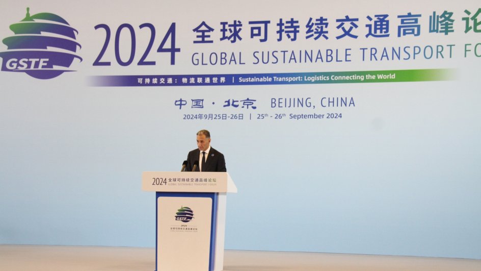 Pekində keçirilən forumda Azərbaycanın nəqliyyat-logistika və tranzit imkanlarından danışılıb