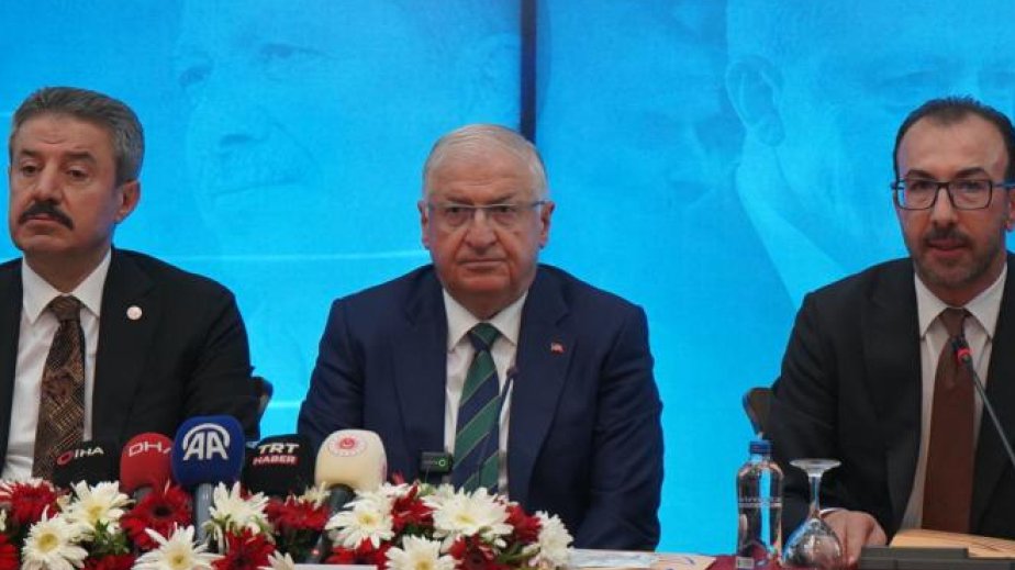 Türkiyənin milli müdafiə naziri: Ölkənin cənub-şərq vilayətləri daha terrorizm ilə deyil, neft hasilatı ilə assosiasiya edilir