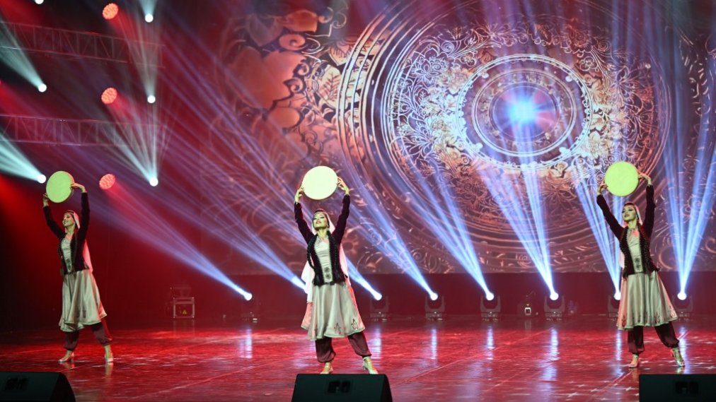 Qazaxıstanda Azərbaycan Dövlət Rəqs Ansamblının möhtəşəm konserti olub