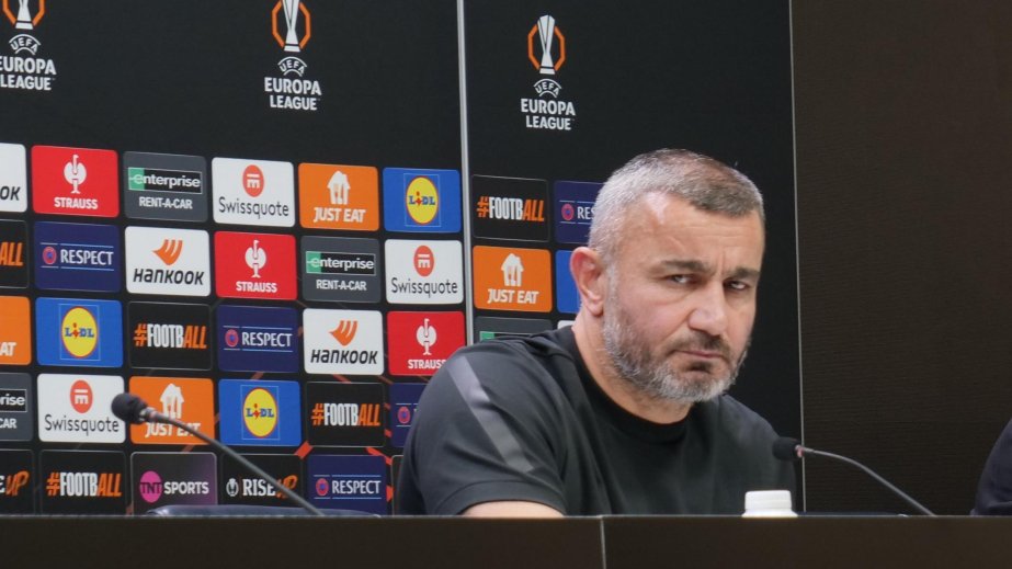 İDMAN  -   “Qarabağ”ın baş məşqçisi “Tottenhem”lə oyunun tıxaca görə gec başlamasından danışıb