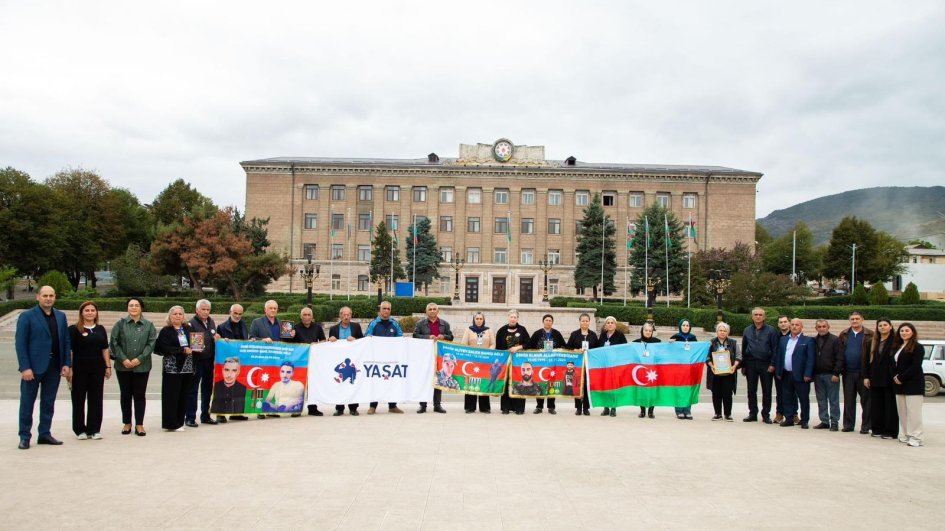 “YAŞAT” Fondu şəhid ailə üzvlərini Şuşa və Xankəndidə bir araya gətirib