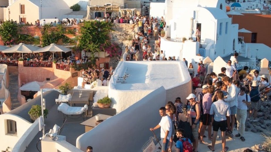 Bu mövsüm Yunanıstanda 8 turist həyatını itirib