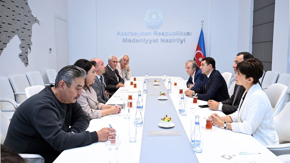 Mədəniyyət Nazirliyində bir sıra ölkələrin rəssamlar ittifaqlarının təmsilçiləri ilə görüş keçirilib