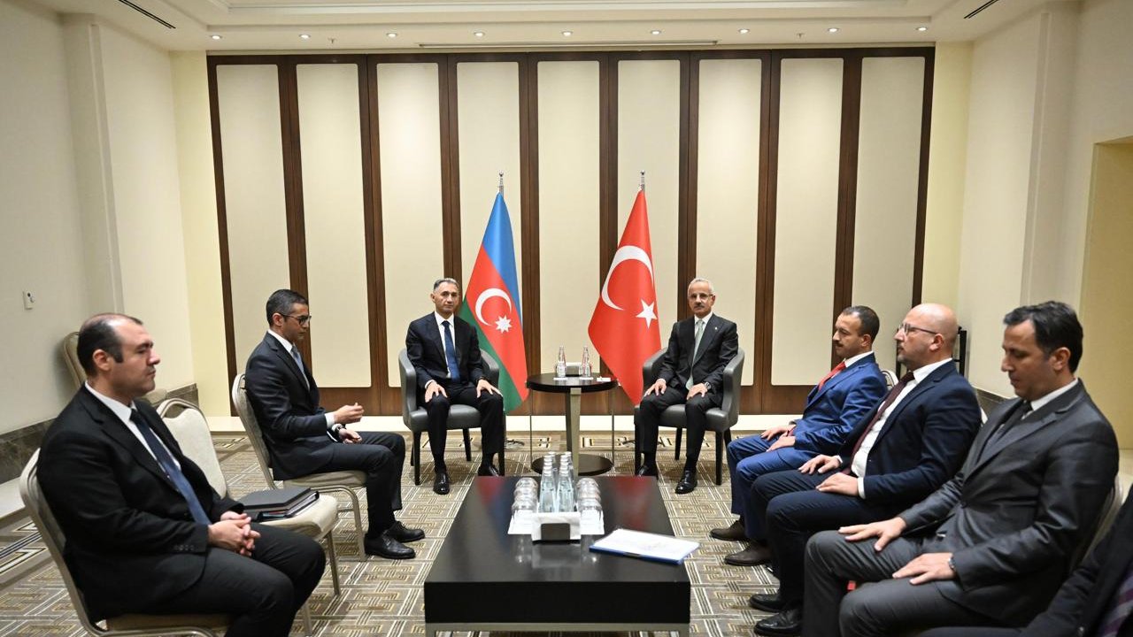 Rəşad Nəbiyev türkiyəli həmkarı ilə nəqliyyat sahəsində əməkdaşlıq məsələlərini müzakirə edib