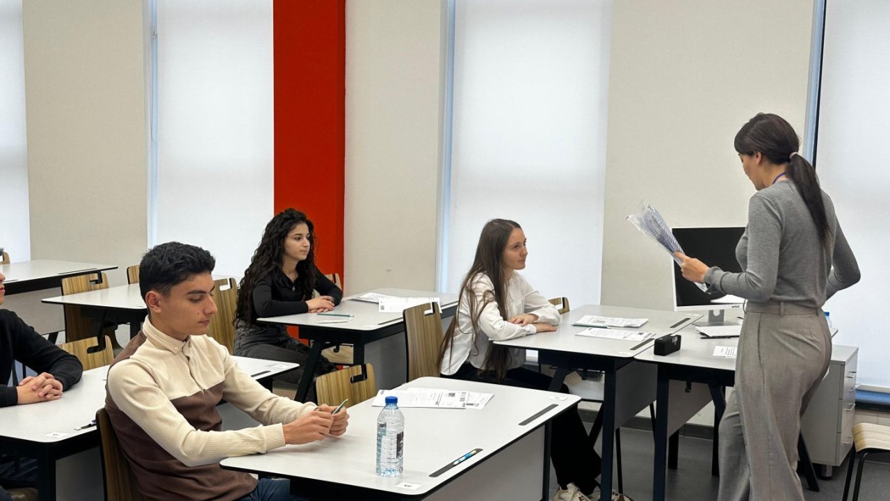 ELM və TƏHSİL:     Buraxılış imtahanının modeli dəyişdirildi - Şagirdlərə necə təsir edəcək?