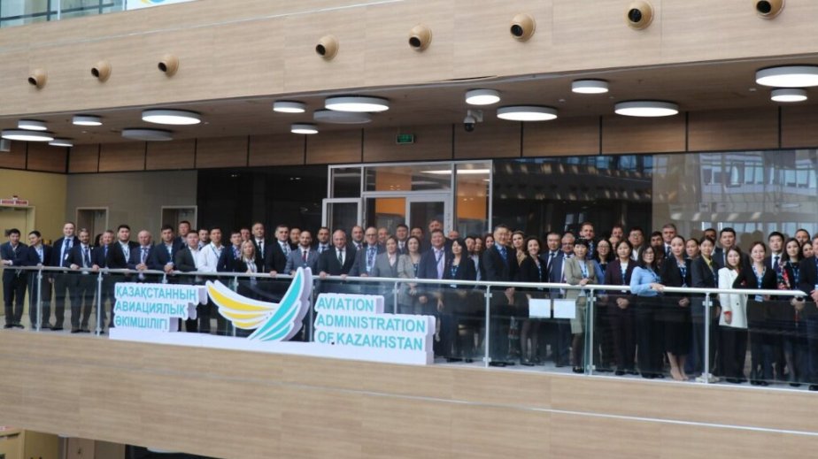 Azərbaycan Qazaxıstanda uçuşların təhlükəsizliyinə dair seminarda iştirak edib