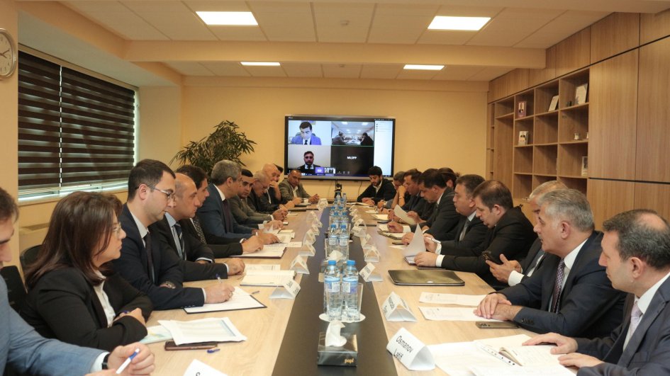 İşğaldan azad edilmiş ərazilərdə fəaliyyət göstərən işəgötürənlərlə görüş olub