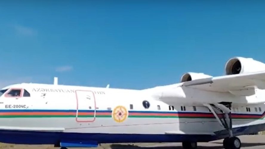 FHN-in “BE-200ÇS” amfibiya tipli təyyarəsi Türkiyədə yanğınsöndürmə əməliyyatını davam etdirir (FOTO/VİDEO)
