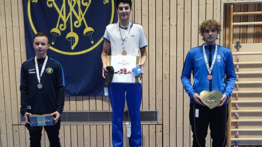 Azərbaycan qılıncoynadanı İsveçdə qızıl medal qazanıb