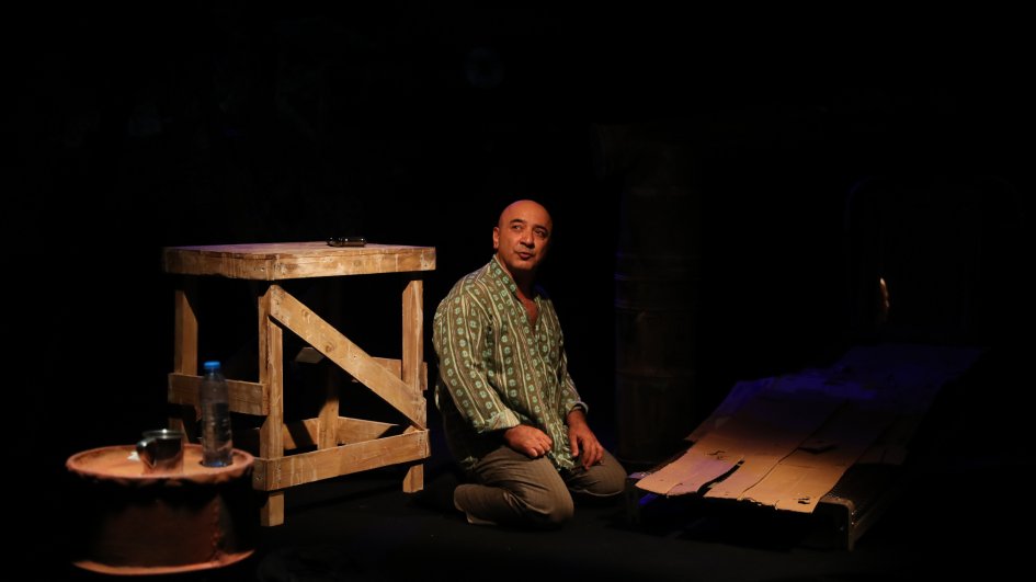 Musiqili Teatrda “Killerdən teleqram” monotamaşasının premyerası olub