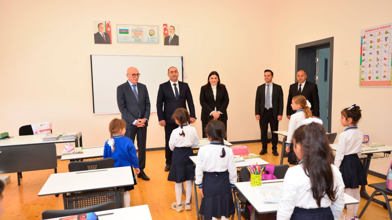 Nazir müavini Firudin Qurbanov Şuşa, Xankəndi və Xocalı məktəblərində olub