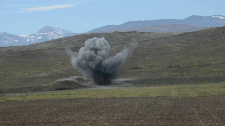Qazaxda 23 yaşlı oğlan minaya düşdü