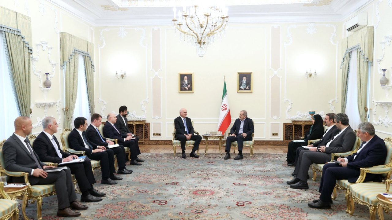 Pezeşkian Azərbaycan səfirliyinə hücum edən şəxslə bağlı hökmün icrası məsələsindən danışdı