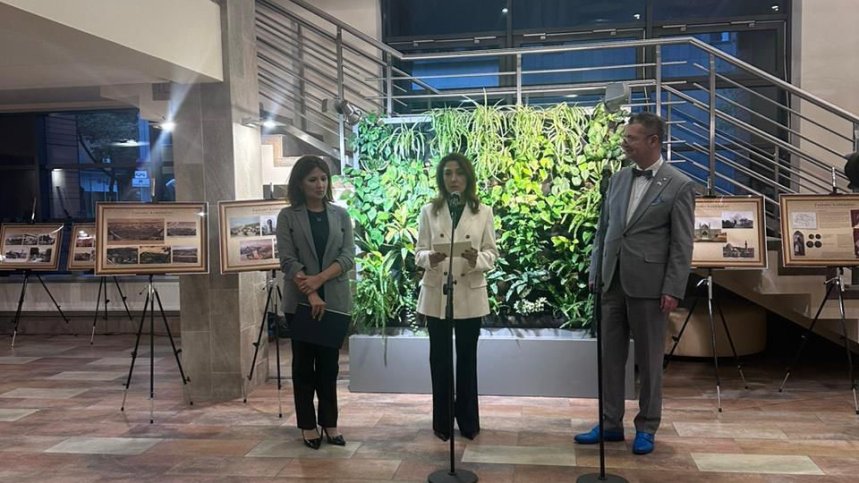 Varşava İqtisadiyyat Universitetində Qərbi Azərbaycanla bağlı sərgi açılıb