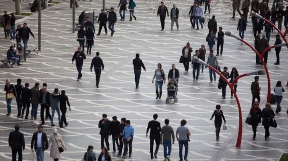 Azərbaycanda əhalinin sayı 10 milyon 210 min nəfərə yaxınlaşır