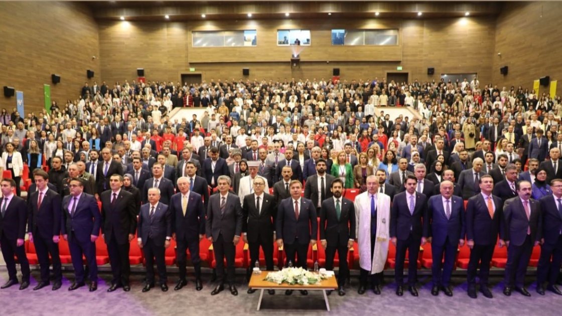 Türkiyə yüzilliyində I Beynəlxalq Türk Diasporu Simpoziumu işə başlayıb