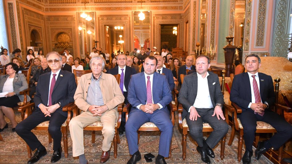 Bakıda Şah İsmayıl Xətainin Azərbaycana gətirilmiş fərmanının təqdimatı keçirilib