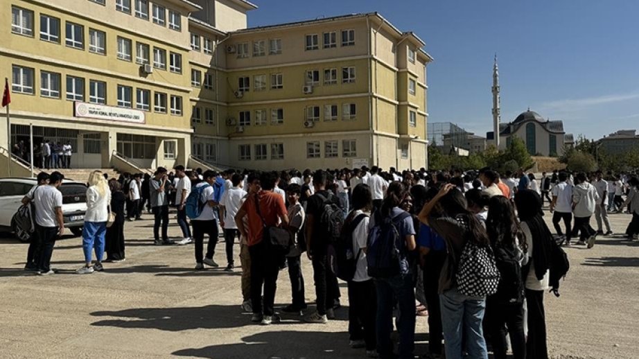 Türkiyənin Malatya vilayətində zəlzələ baş verib