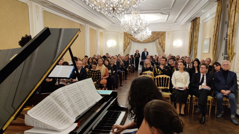 Parisdə Azərbaycanın Müstəqilliyinin Bərpası Günü təntənə ilə qeyd olunub