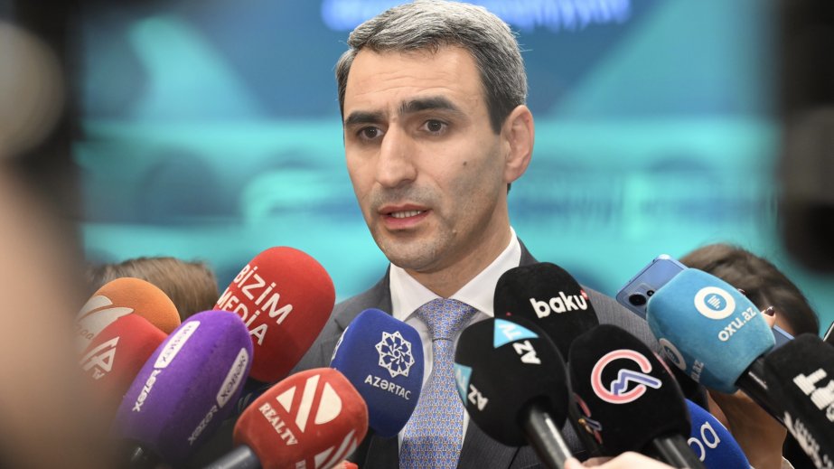 Rövşən Rüstəmov: Naxçıvanı birləşdirəcək dəmir yolu xəttinin marşrutu üzrə son danışıqlar aparılır
