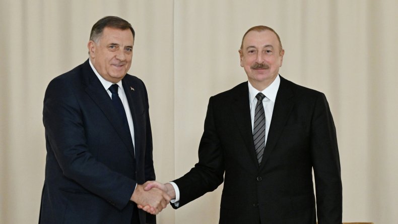 Prezident İlham Əliyevin Kazanda Milorad Dodik ilə görüşü olub