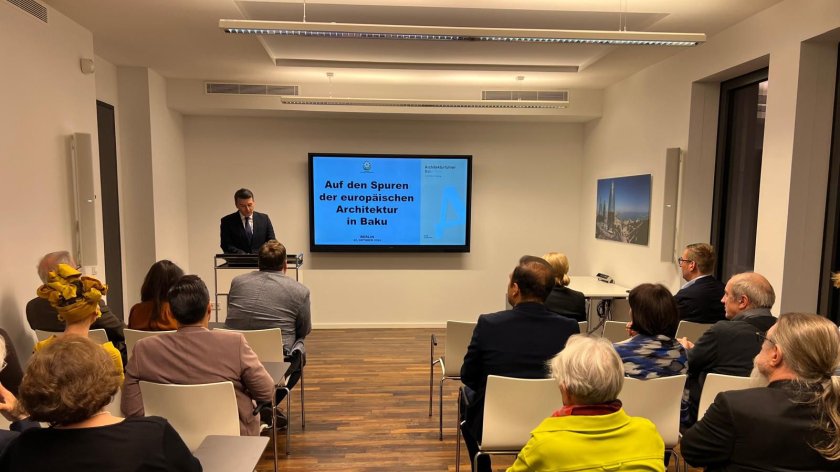 Berlində alman tədqiqatçının “Bakı Memarlıq Bələdçisi” kitabının təqdimatı keçirilib