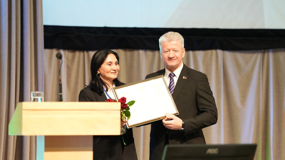 Milli Kitabxana Belarusda keçirilən XI Beynəlxalq konqresdə iştirak edir