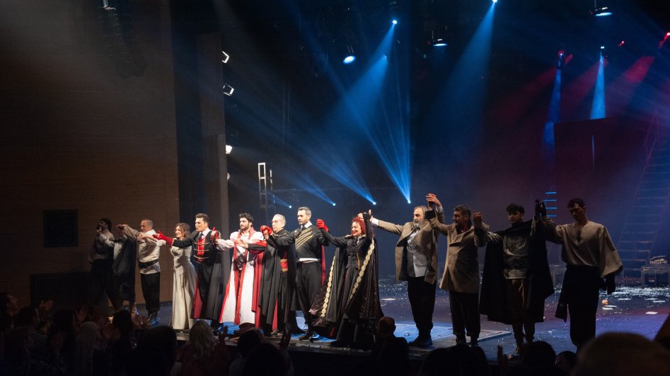 Hüseyn Cavidin doğum günündə “İblis və...” tamaşası nümayiş olunub