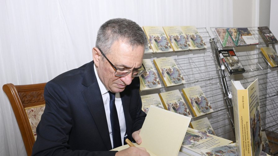 Azərbaycan Tarixi Muzeyində Yusif Ağayevin kitabının təqdimatı olub