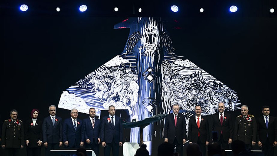 Ərdoğan: Bu il Türkiyənin müdafiə sənayesi şirkətləri ixracda rekorda imza atıb