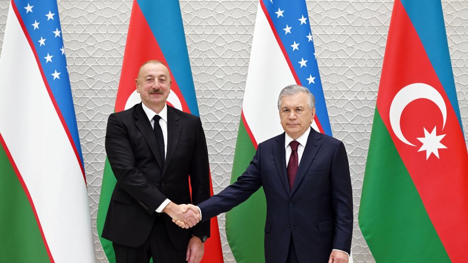 Azərbaycan Prezidenti İlham Əliyev özbəkistanlı həmkarını təbrik edib