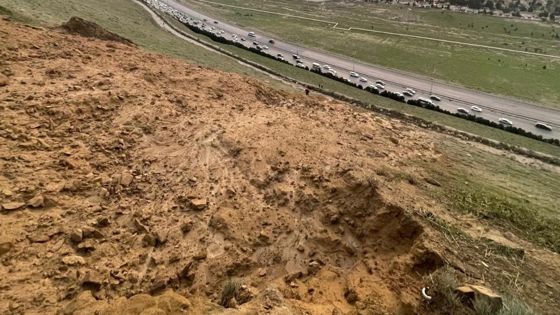 Bakı Kənar Dairəvi yolunda uçqun təhlükəsi aradan qaldırılıb (VİDEO)