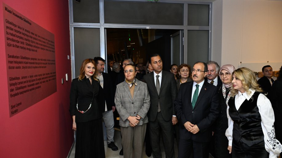 Bakıda türkiyəli rəssamların “Müasir incəsənətdə Göbəklitəpə” adlı sərgisi açılıb