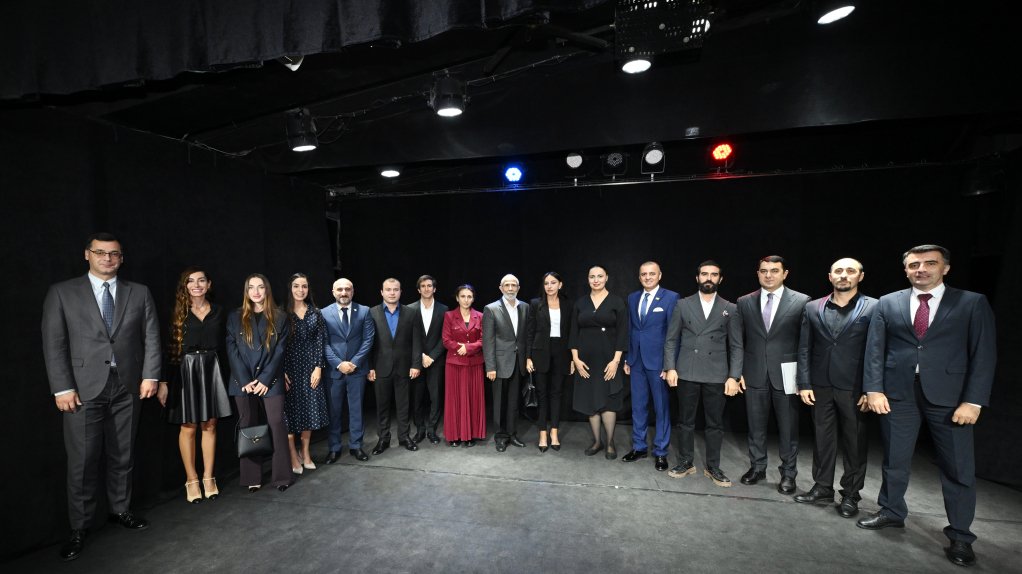 Birinci vitse-prezident Mehriban Əliyeva Azərbaycan Dövlət Pantomim Teatrında olub