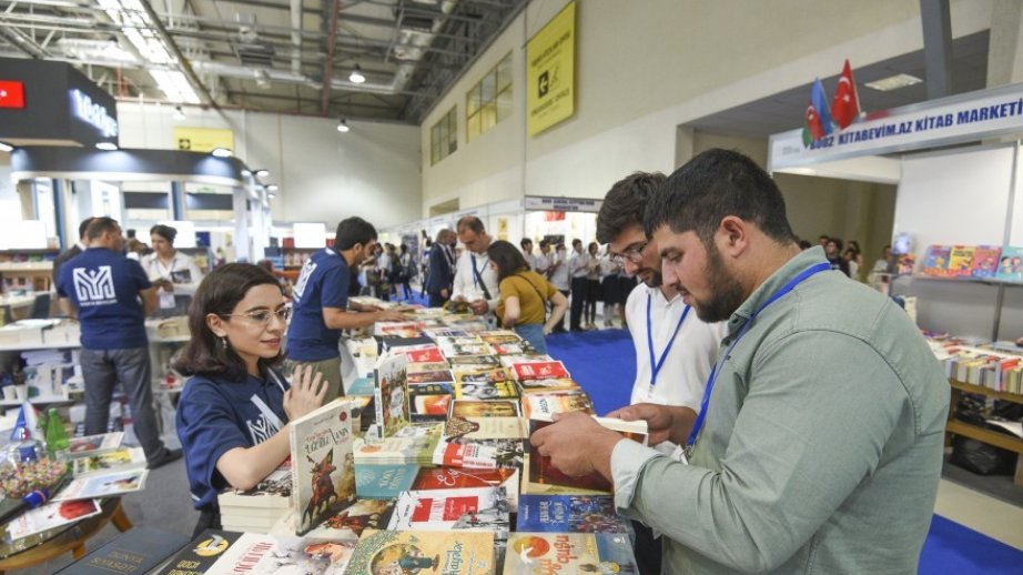 Qorxu janrında əsərlərdən psixologiya üzrə kitablara qədər: 2024-cü ildə oxucuların tərcihləri