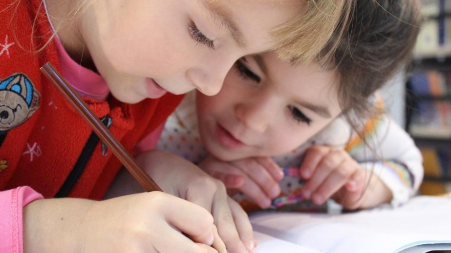 UNESCO: Dünyada azı 251 milyon uşaq və yeniyetmə təhsildən kənarda qalıb