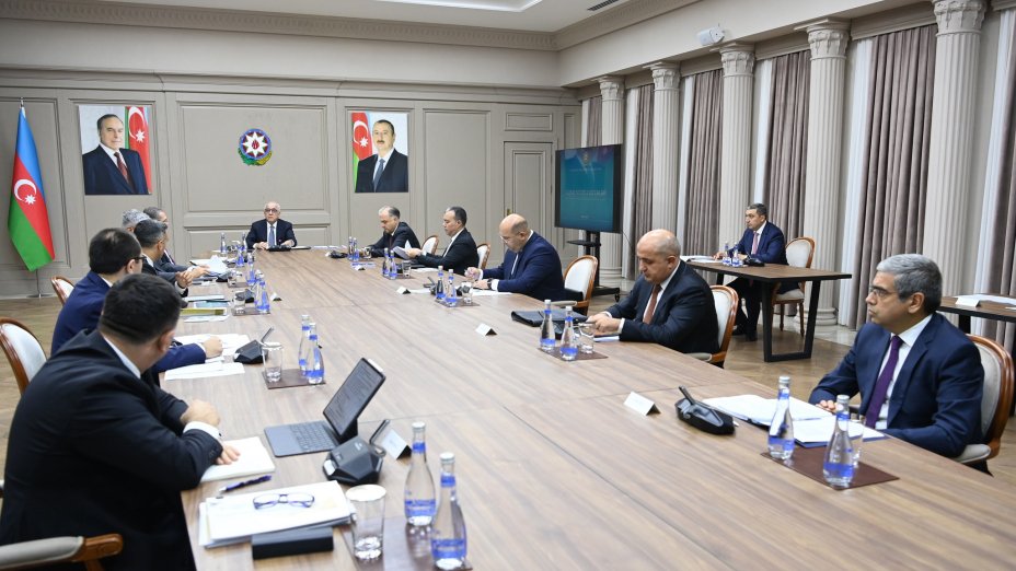 İqtisadi Şuranın növbəti iclası keçirilib