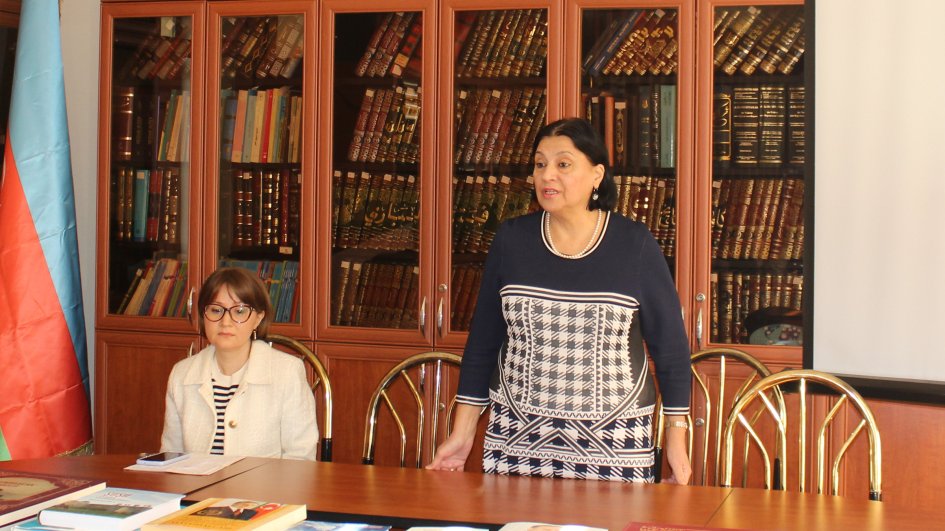 “Məhəmməd Füzuli yaradıcılığı Şərq ədəbiyyatı kontekstində” - seminar