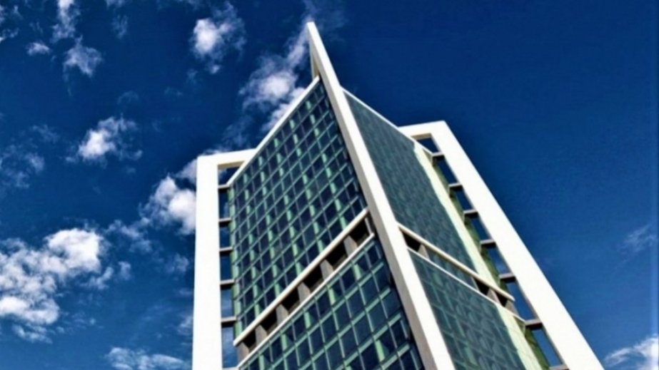 Ötən ay Dövlət Neft Fondu dollar satışını azaldıb