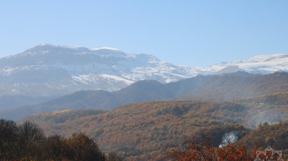 Başı qarlı dağların ətəyində əsrarəngiz payız mənzərələri – Qubadan FOTOREPORTAJ