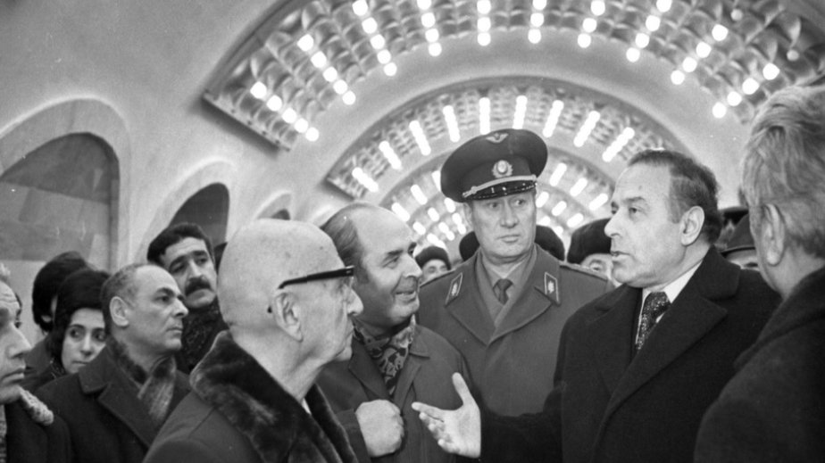 Bu gün Bakı metrosu işçilərinin peşə bayramıdır