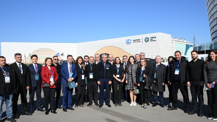 Media qurumlarının rəhbərləri və nümayəndələri COP29-a hazırlıqla bağlı yekun işlərlə tanış olublar